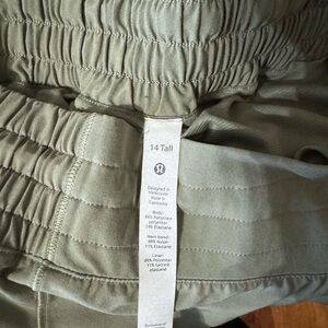 Lululemon Hotty hot shorts